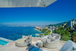 Rooftop Pool