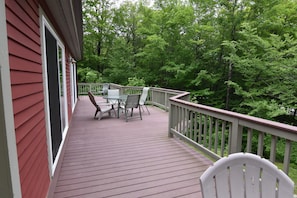 Large front deck