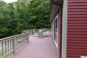 Large front deck