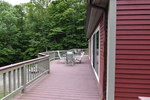 Large front deck