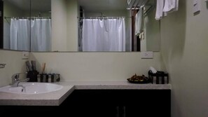 Studio Suite Bathroom