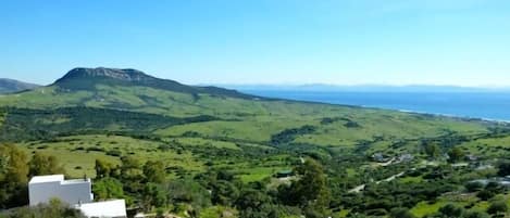 Enclave estratégico entre la montaña y el mar