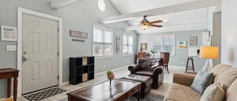 Cozy living area with entrance to Arctic Avenue