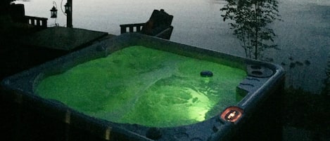 Lakefront hot tub