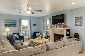 Living Room Second Wind Dauphin Island