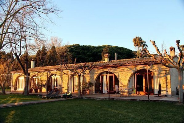 Exterior