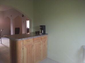 Kitchen Bar 