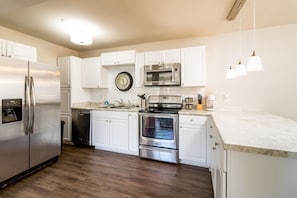 Complete Kitchen.