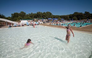 Utomhuspool