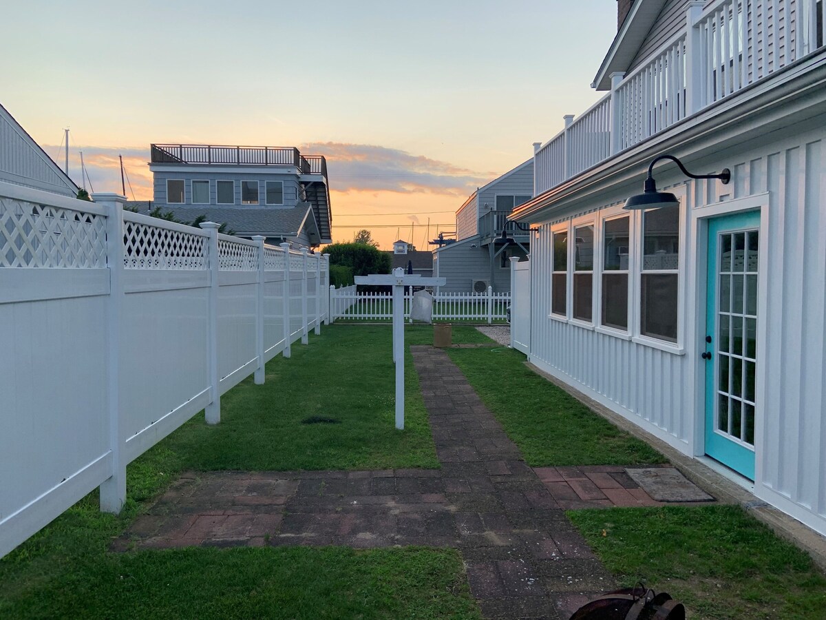 Academic Year Rental at Pilot’s Point Beach, Westbrook, CT