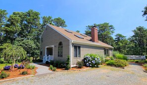 Comfortable home with lovely grounds