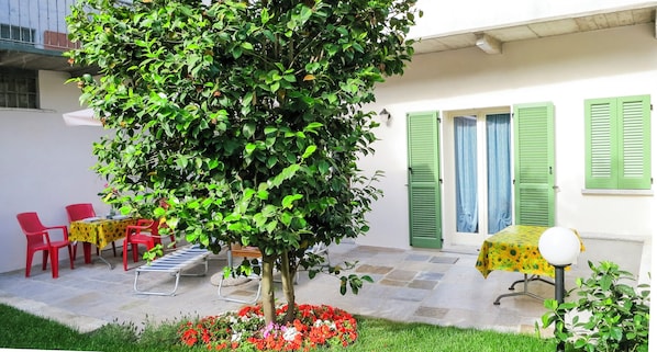 Ca. 40 m² großer abgeschlossener Garten