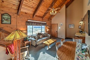 Living Room/Dining area