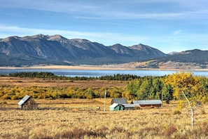 Exterior- Henry's Lake