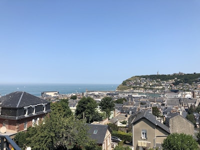 Appartement moderne vue Panoramique sur la mer