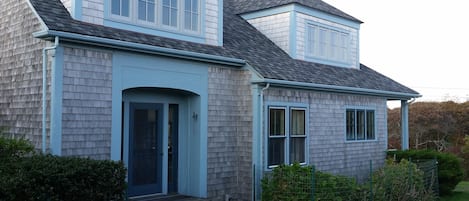 Private location / traditional Nantucket home.