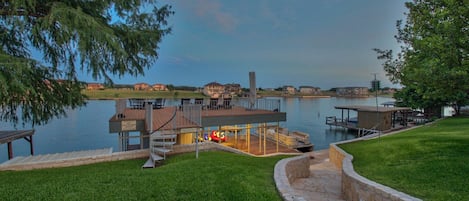 Beautiful Dock 2 story dock with plenty of seating and wireless stereo system.