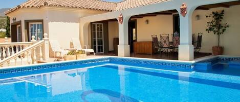 Lovely quality villa with good sized private pool