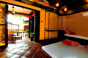 Room 2 good for 7 pax with extra futtons