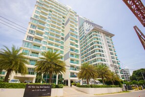 1302, 1-bedroom, The View Cosy Beach