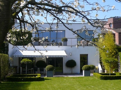 Lille. Marcq in baroeul. Large garden . 10 minutes from Lille center and the metro