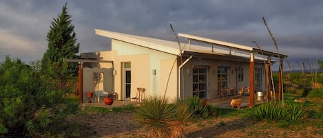 View of the front and north side of Casa Wilma
