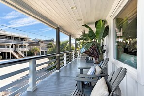 Upper Level Porch
