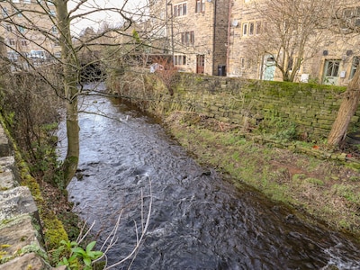 Riverview Cottage, HOLMFIRTH