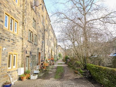 Riverview Cottage, HOLMFIRTH