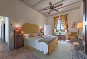 Yellow room
