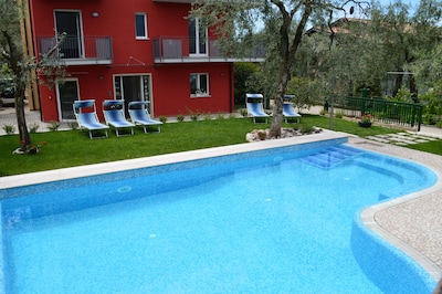 Residence "La Pergola" central area, garden, swimming pool, parking