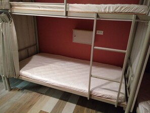   HappyInn Dormitory Women 