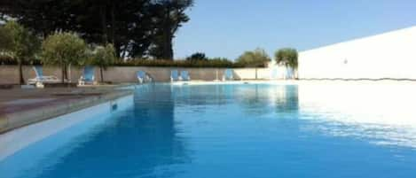 Piscine (24 x 8)