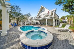 Fantastic home with private pool