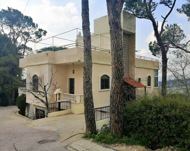 Hammana Quiet House منزل حمانا الهادئ Hammana