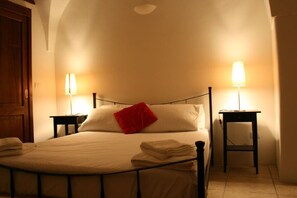 Vaulted bedroom with en-suite shower leading off