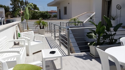 Emblem apartment with terrace near the sea Gallipoli Mancaversa in Salento