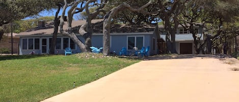 Great front yard for enjoying the view of the ocean, or room for kids to run.