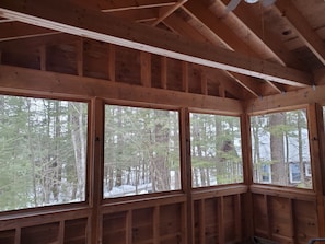 Large screen porch