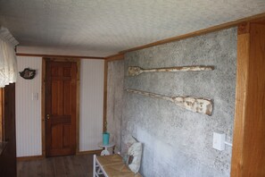 Entry hall to master.