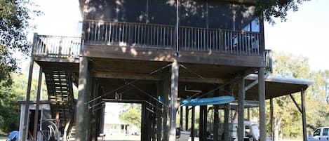 Porch facing the East Pearl River