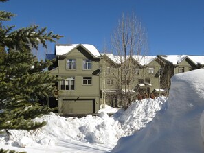 Prospect Point Townhomes Exterior - Prospect Point Townhomes Exterior