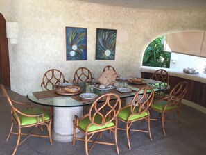 Outdoor dining