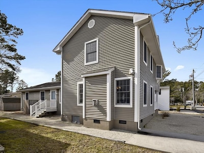 New to rental market for 2019! Close to everything Bethany Beach has to offer!