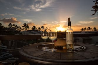 Hale Kamaole 326 Third floor condo, easy access to best beach on Maui!