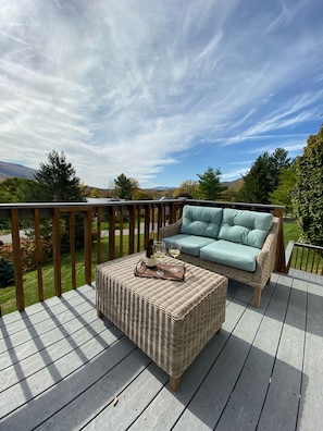 Corner property, lots of privacy