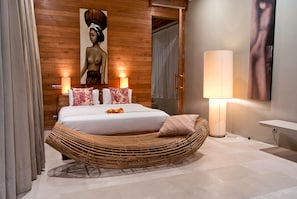 5 Star Spacious Villa in Seminyak