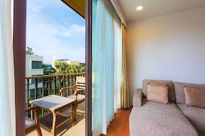 Baan SanSuk HH_2Bedroom Apt PoolView:CDC