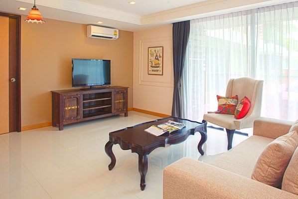 1-BR Suite with SofaBed @Rocco HuaHin_3J