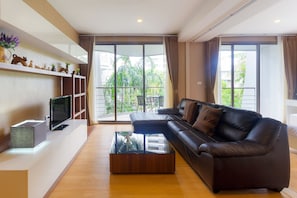 Baan SanKraam_1BR Apt, ICD-PoolView